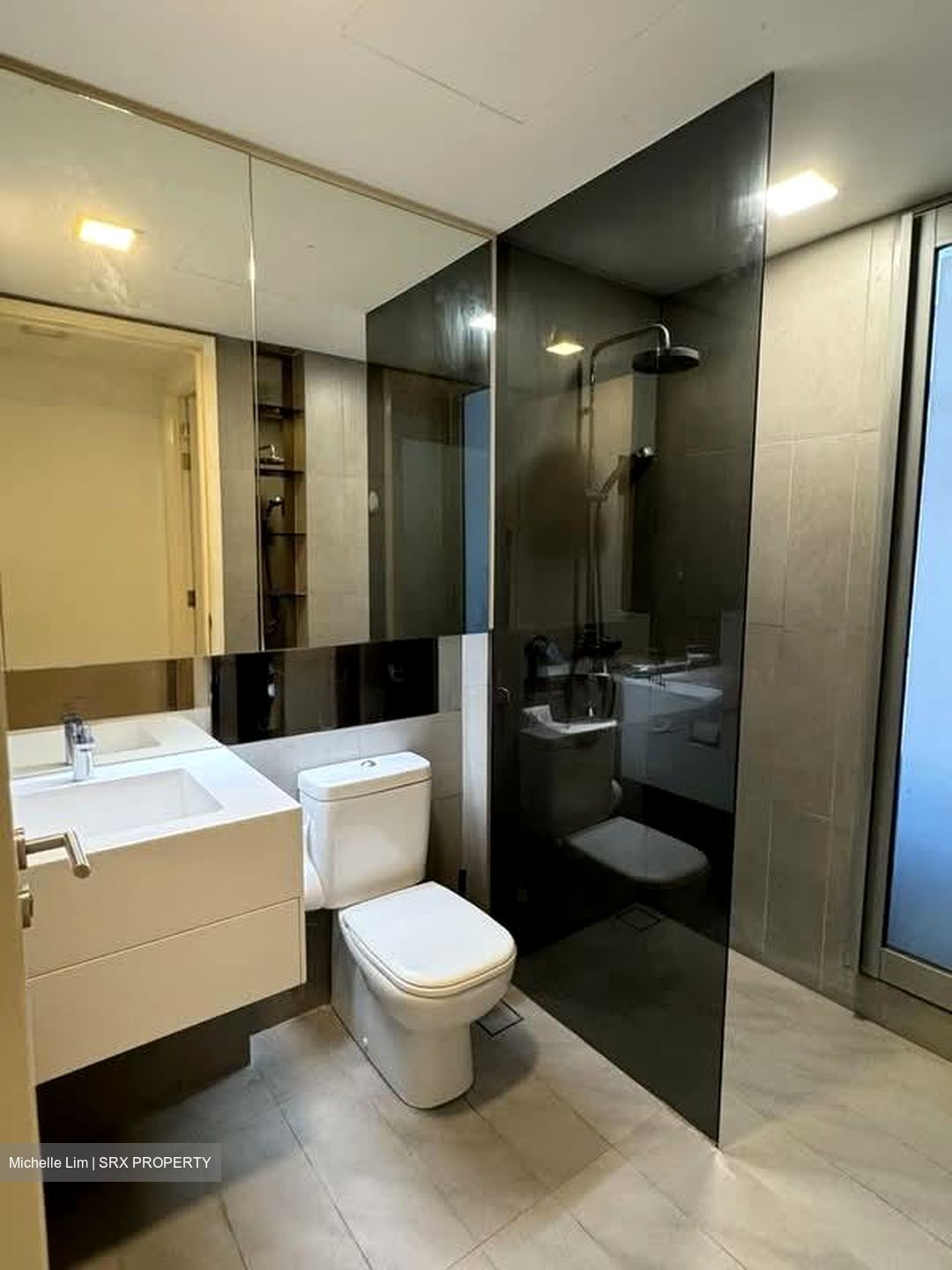 Okio (D12), Apartment #594159501